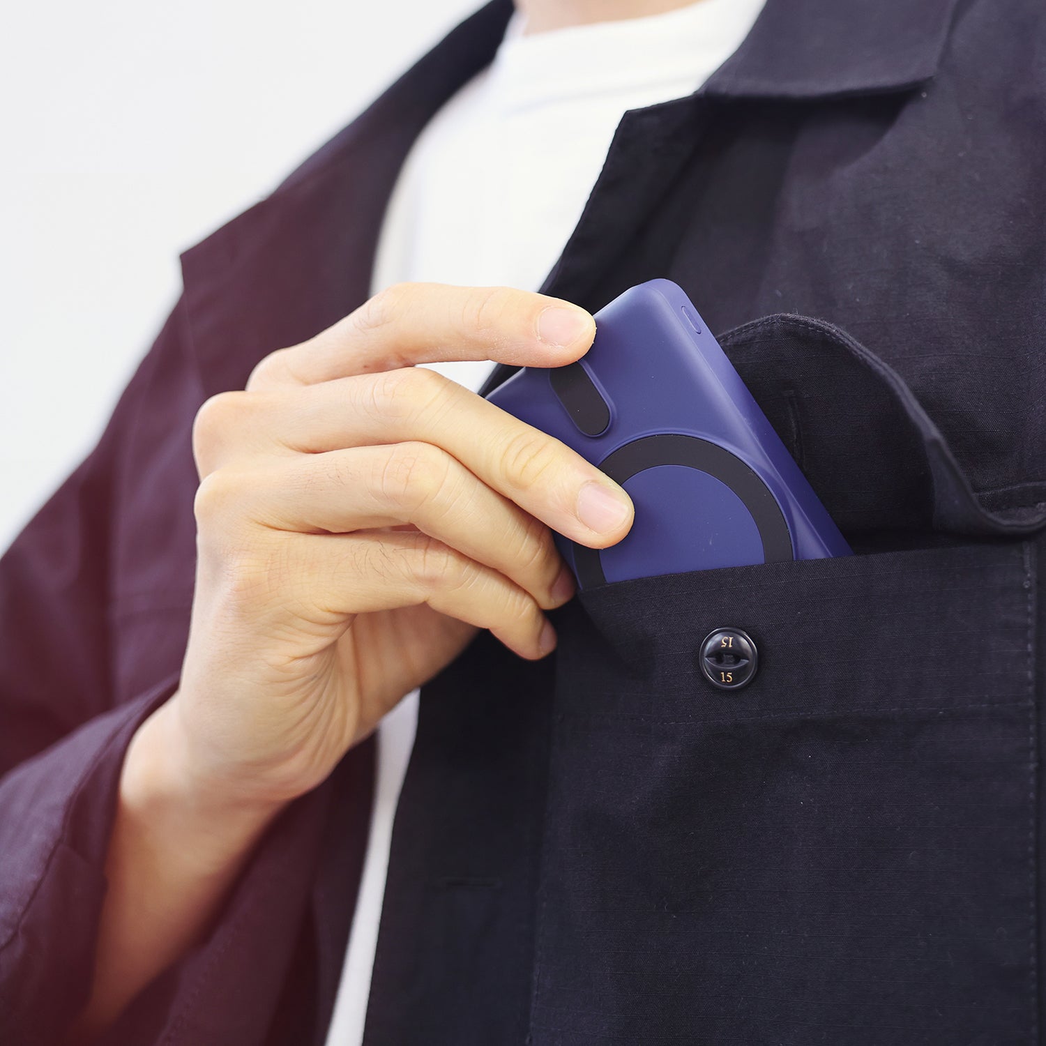 Casestudi FlashMini Power Bank: Ultra-compact, pocket-sized, lightweight, and perfect for everyday convenience.