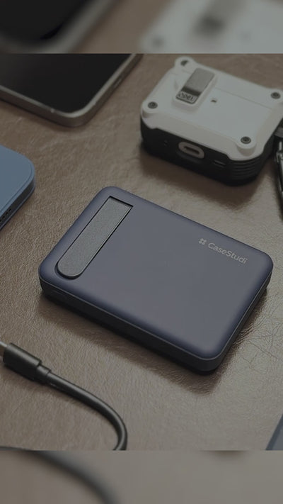 Casestudi FlashMini Power Bank: A compact, easy-to-use device with MagSafe wireless charging, iPad compatibility, and fast charging for maximum convenience.