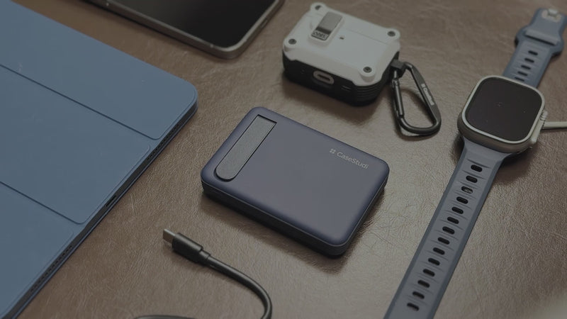 Casestudi FlashMini Power Bank: A compact, easy-to-use device with MagSafe wireless charging, iPad compatibility, and fast charging for maximum convenience.